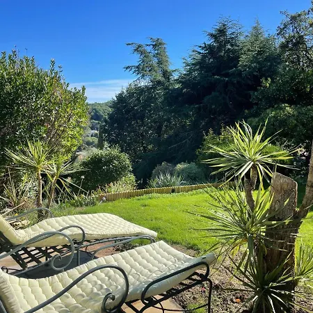 Domaine Des Tuilieres Avec Jacuzzi Apartment *